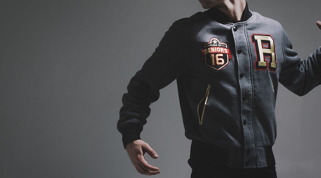 Abbigliamento promozionale per eventi aziendali: perché la serigrafia è la scelta migliore